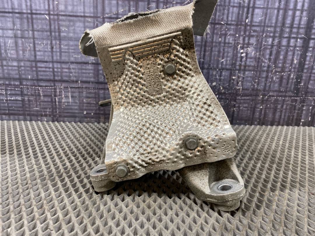 Кронштейн двигателя, 1200 рублей, Красноярск