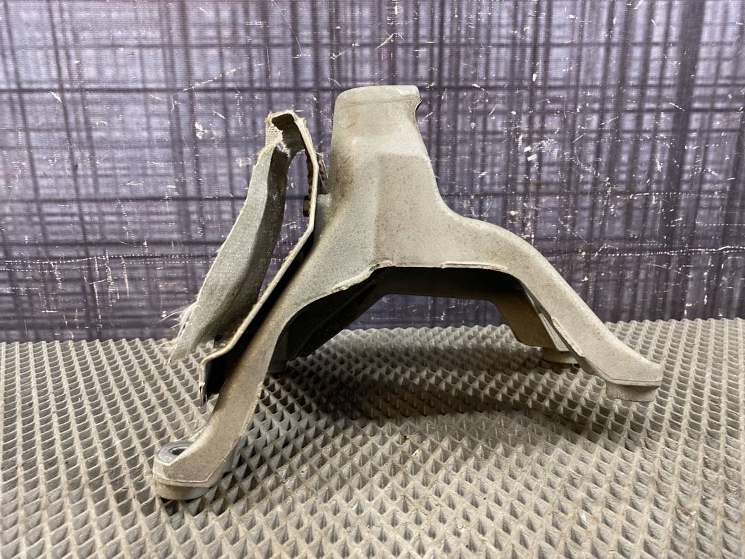 Кронштейн двигателя, 1200 рублей, Красноярск