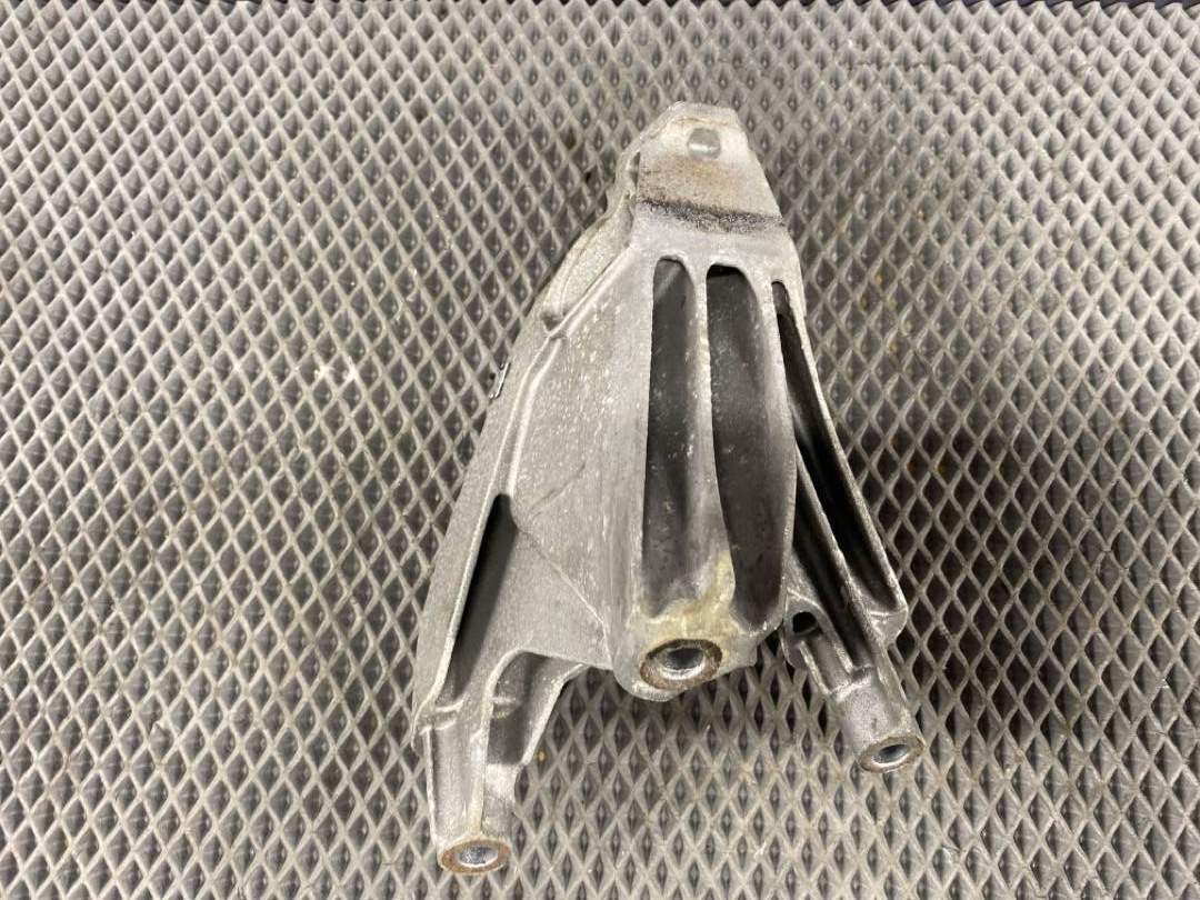 Кронштейн двигателя, 1200 рублей, Красноярск