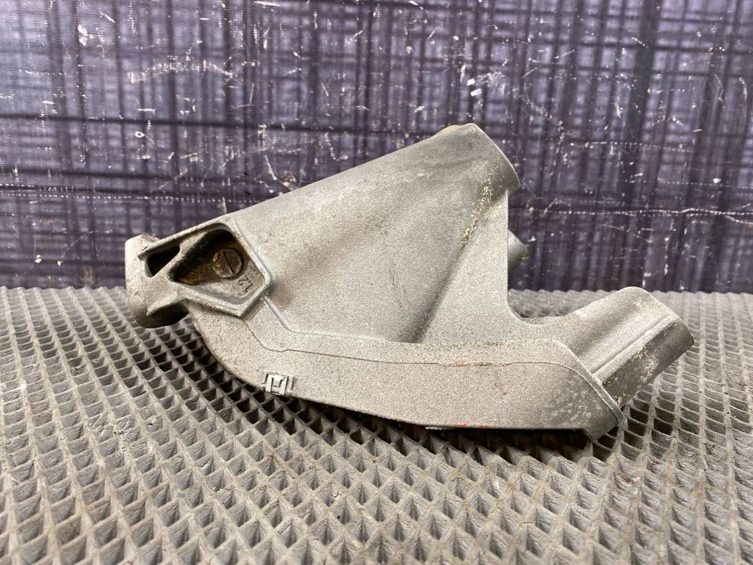 Кронштейн двигателя, 1200 рублей, Красноярск