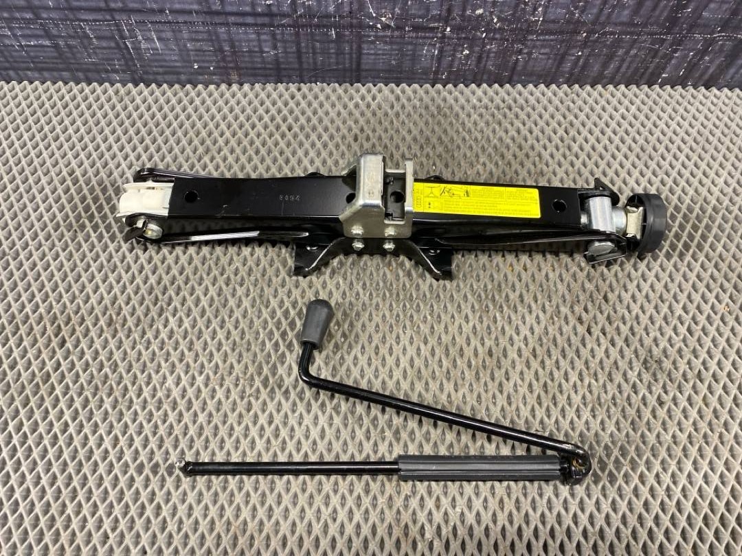 Домкрат, 4380 рублей, Красноярск