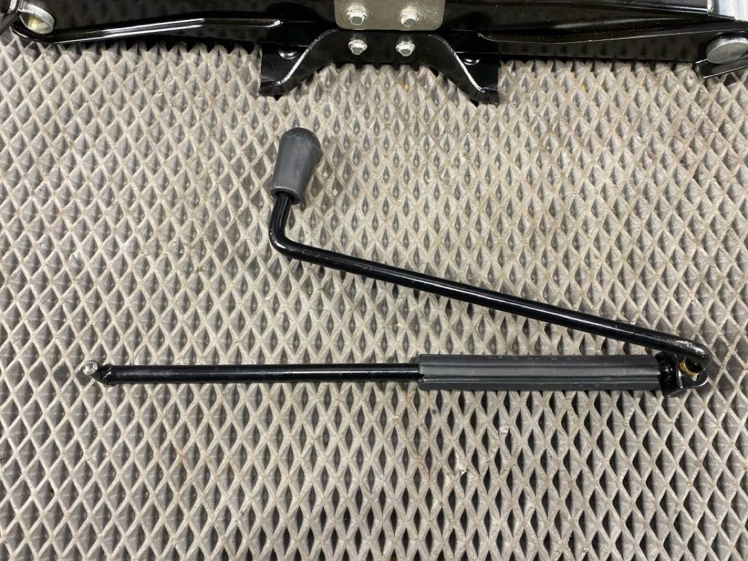 Домкрат, 4380 рублей, Красноярск