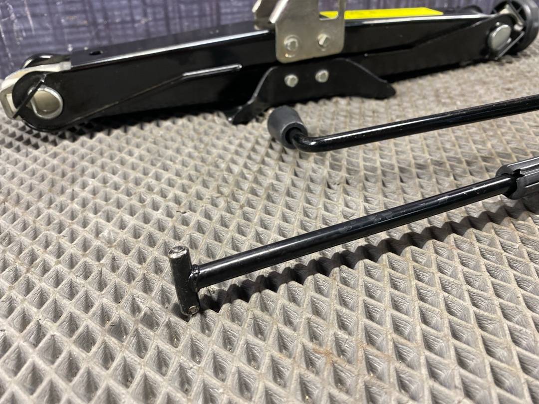 Домкрат, 4380 рублей, Красноярск