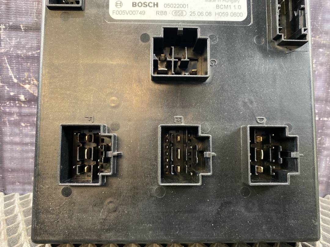 Блок управления бортовой сети, 3930 рублей, Красноярск