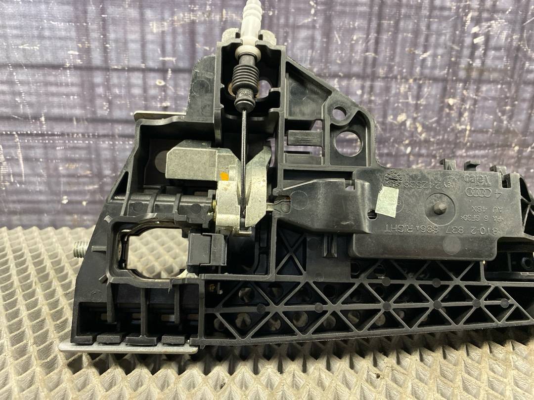 Ручка двери внешняя, 1840 рублей, Красноярск