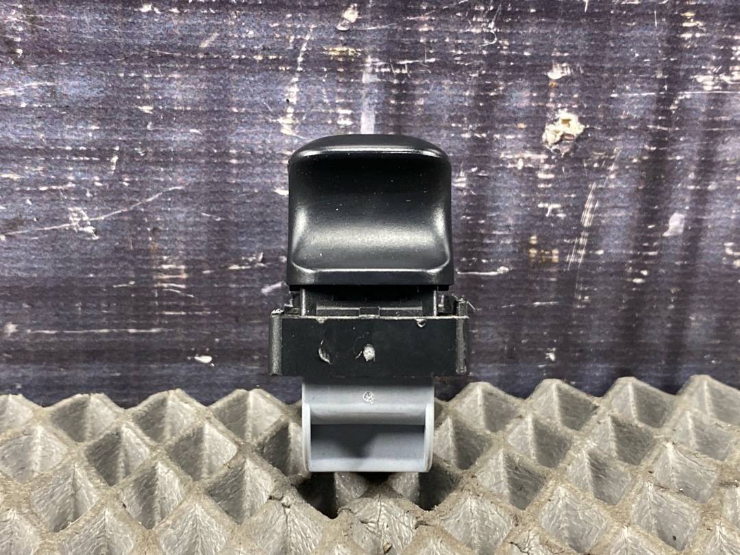 Кнопка стеклоподъемника, 550 рублей, Красноярск