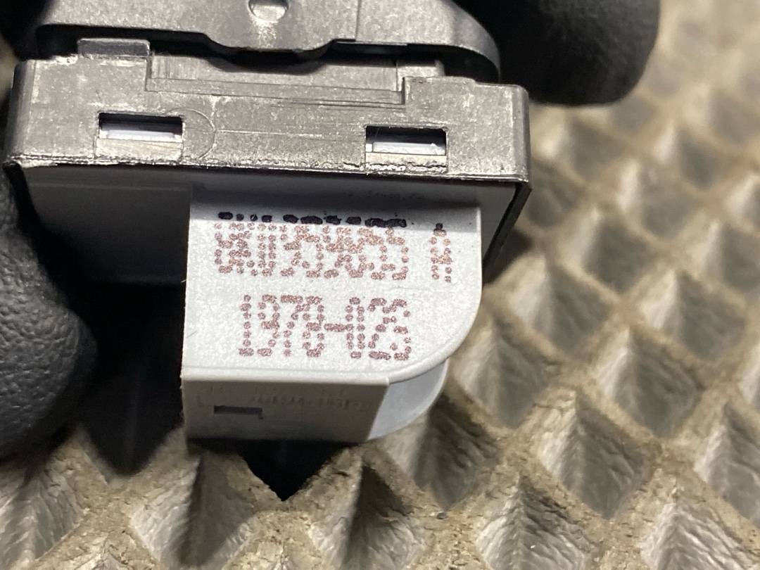 Кнопка стеклоподъемника, 550 рублей, Красноярск