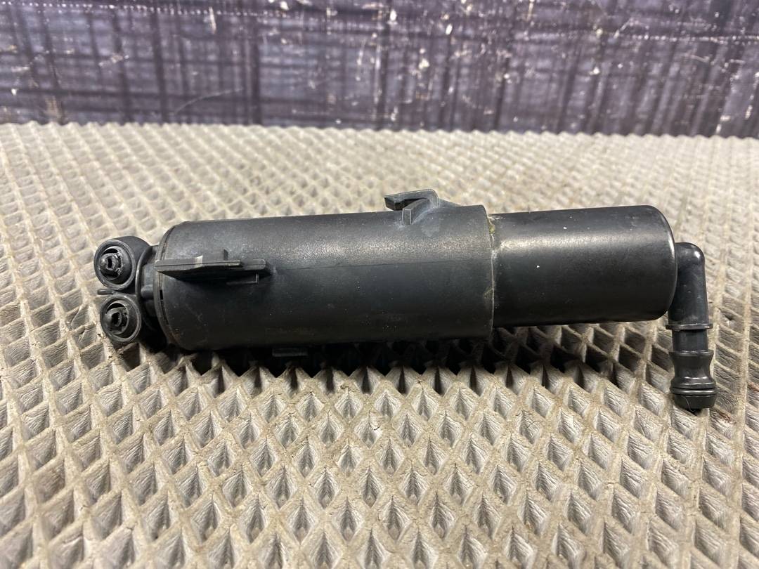 Форсунка омывателя фар, 1840 рублей, Красноярск