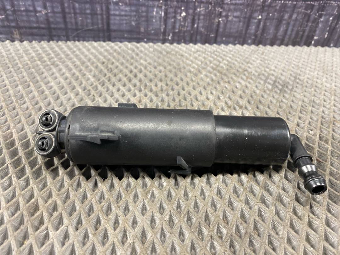 Форсунка омывателя фар, 1840 рублей, Красноярск