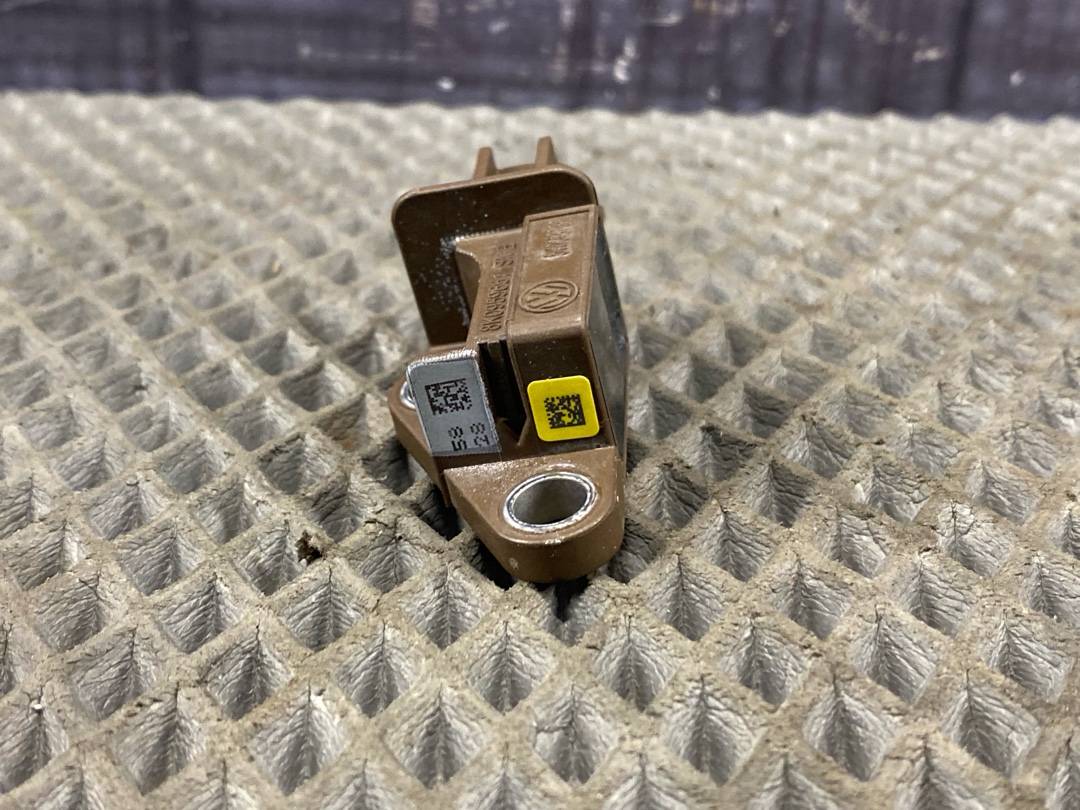 Датчик Airbag, 2760 рублей, Красноярск