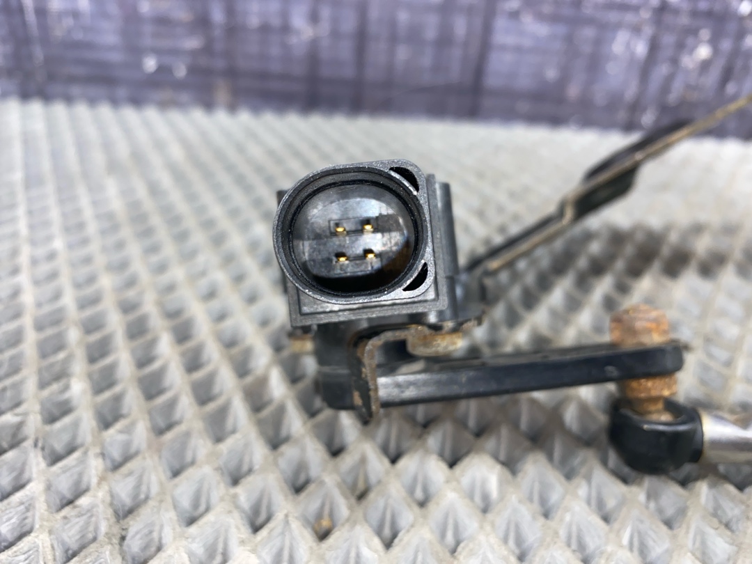 Датчик уровня подвески, 2110 рублей, Красноярск