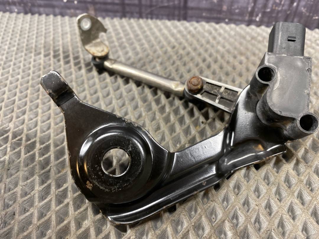 Датчик уровня подвески, 2110 рублей, Красноярск