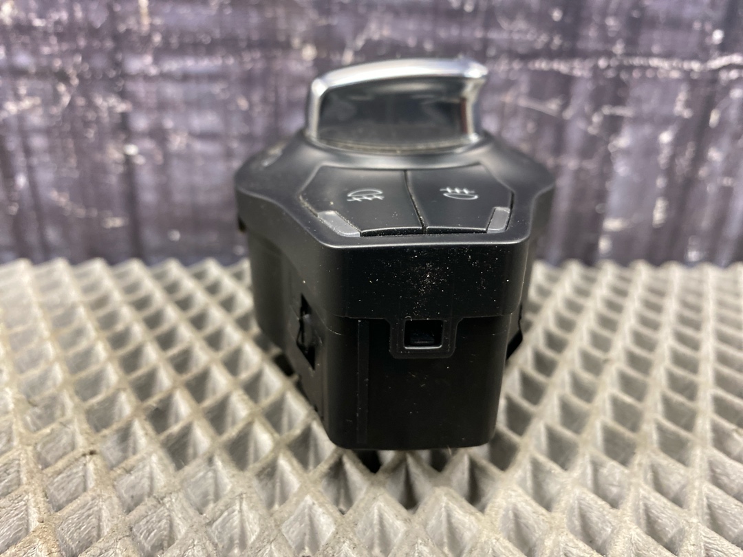 Переключатель света, 1570 рублей, Красноярск