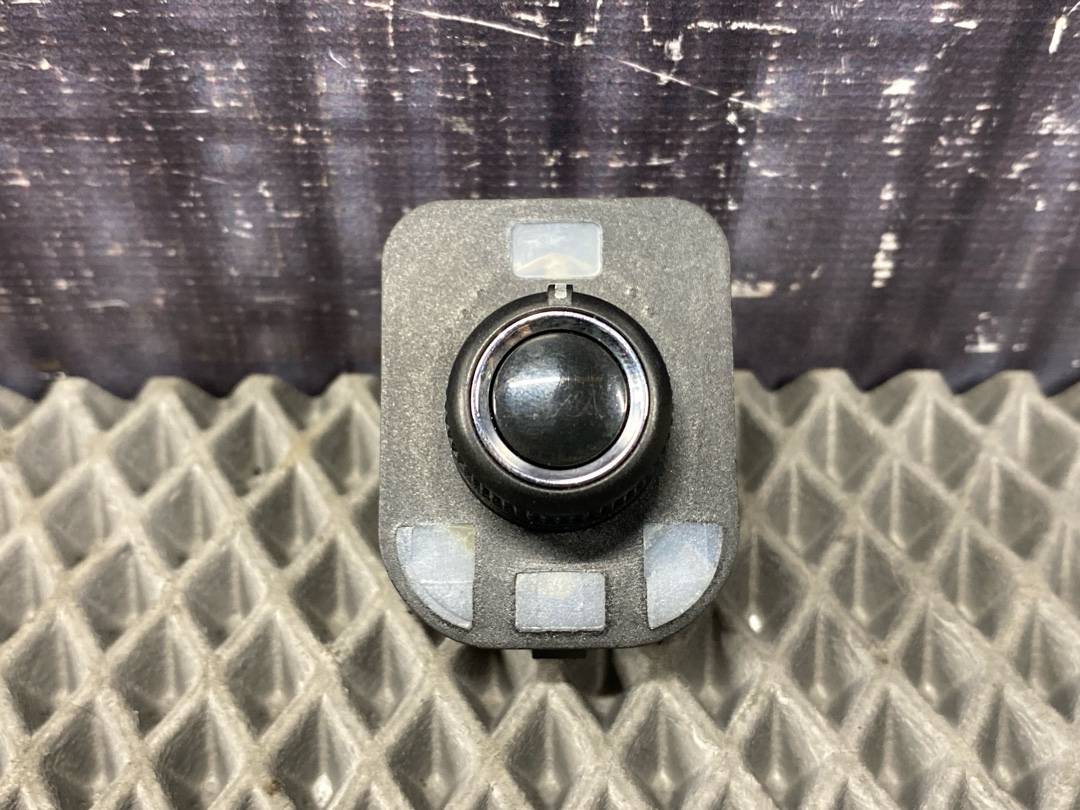 Кнопка регулировки зеркал, 1100 рублей, Красноярск