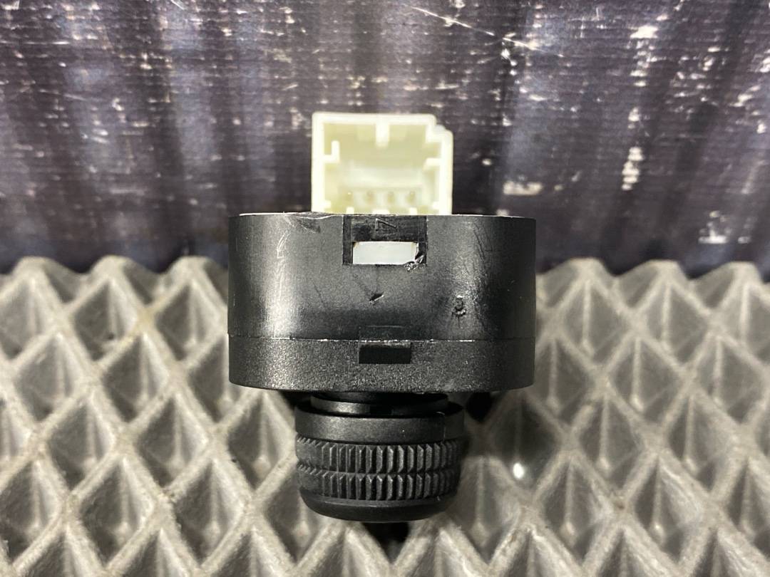 Кнопка регулировки зеркал, 1100 рублей, Красноярск