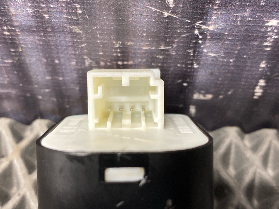 Кнопка регулировки зеркал, 1100 рублей, Красноярск