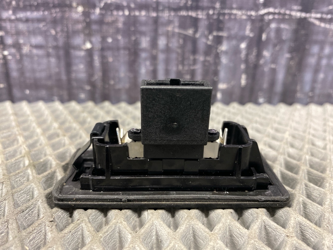 Плафон подсветки номера, 650 рублей, Красноярск