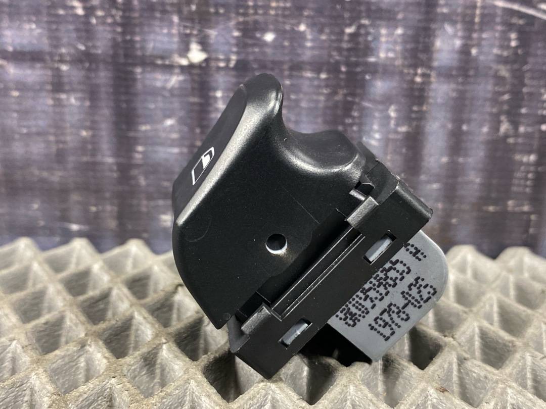 Кнопка стеклоподъемника, 550 рублей, Красноярск