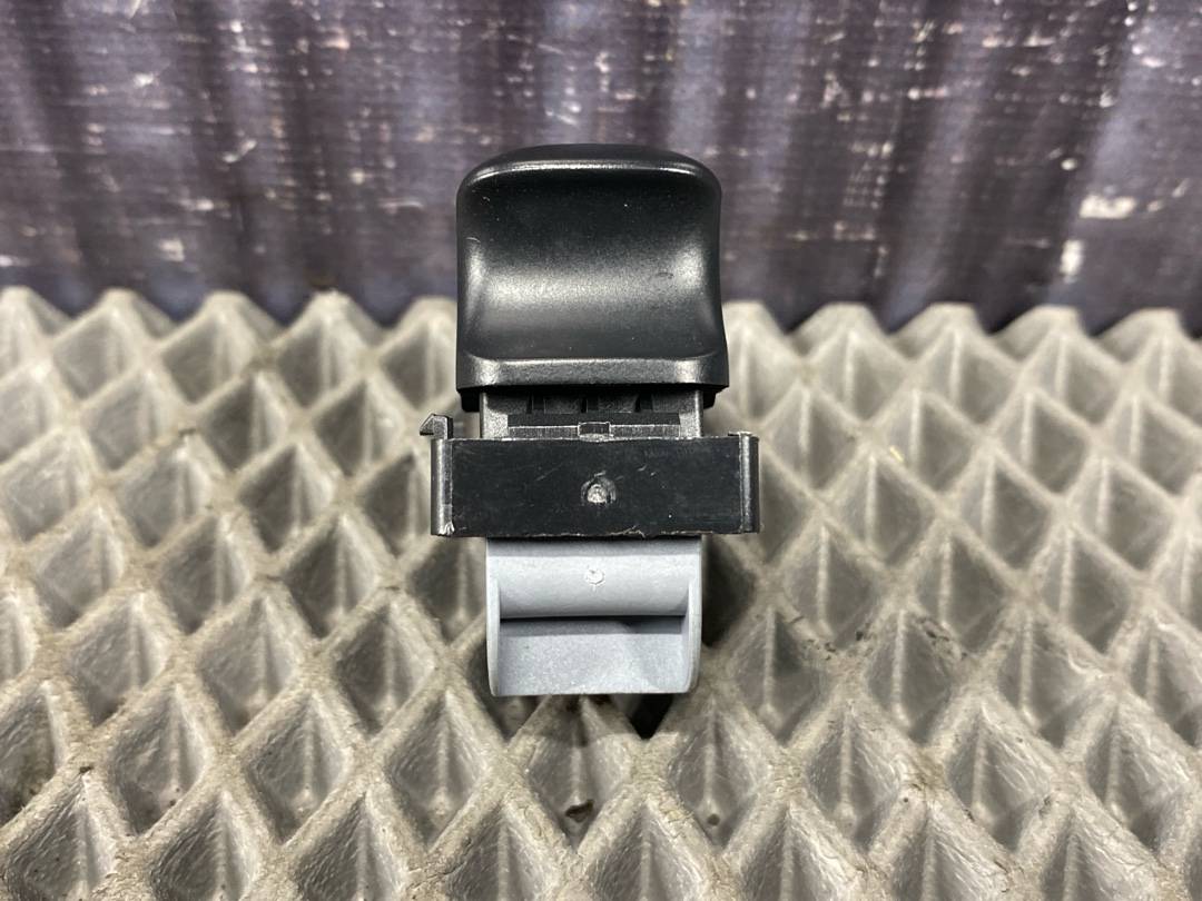 Кнопка стеклоподъемника, 550 рублей, Красноярск