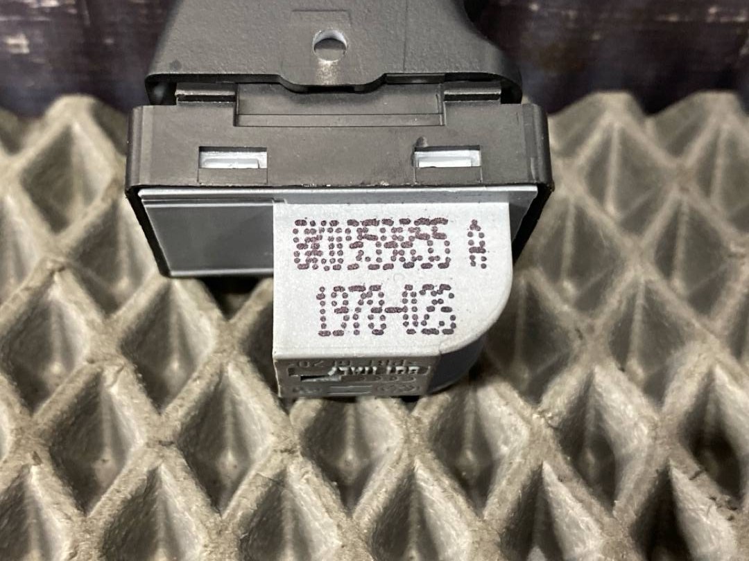 Кнопка стеклоподъемника, 550 рублей, Красноярск