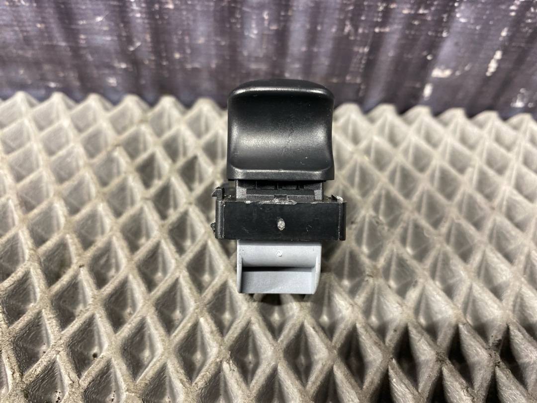 Кнопка стеклоподъемника, 550 рублей, Красноярск