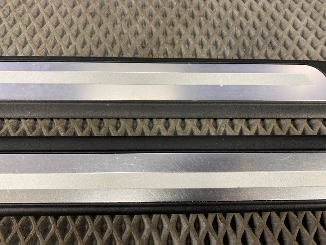 Комплект накладок на порог, 2130 рублей, Красноярск