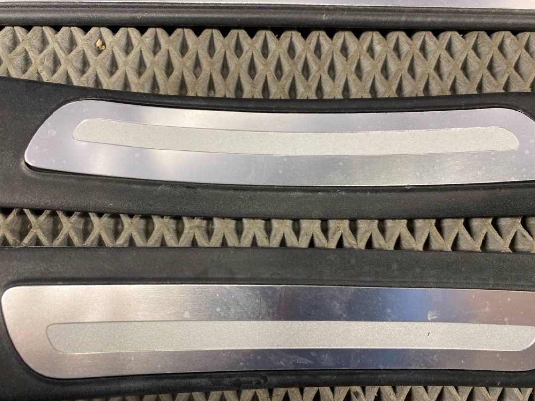 Комплект накладок на порог, 2130 рублей, Красноярск