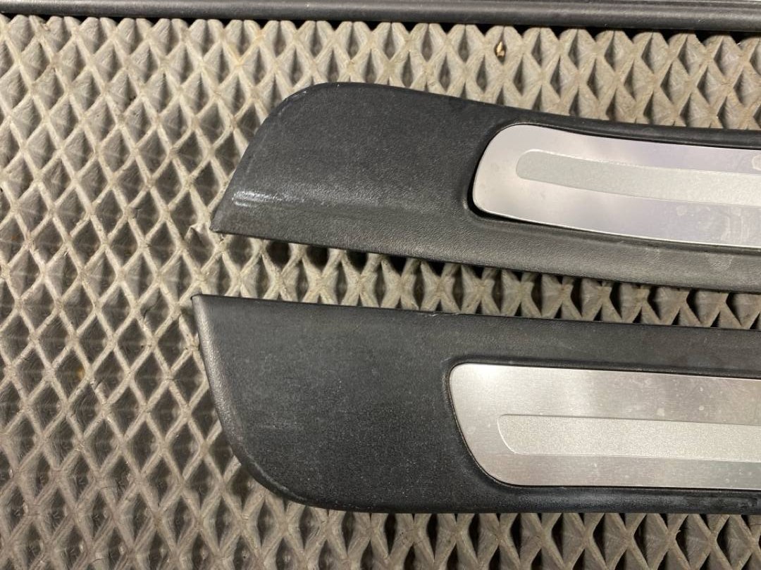 Комплект накладок на порог, 2130 рублей, Красноярск