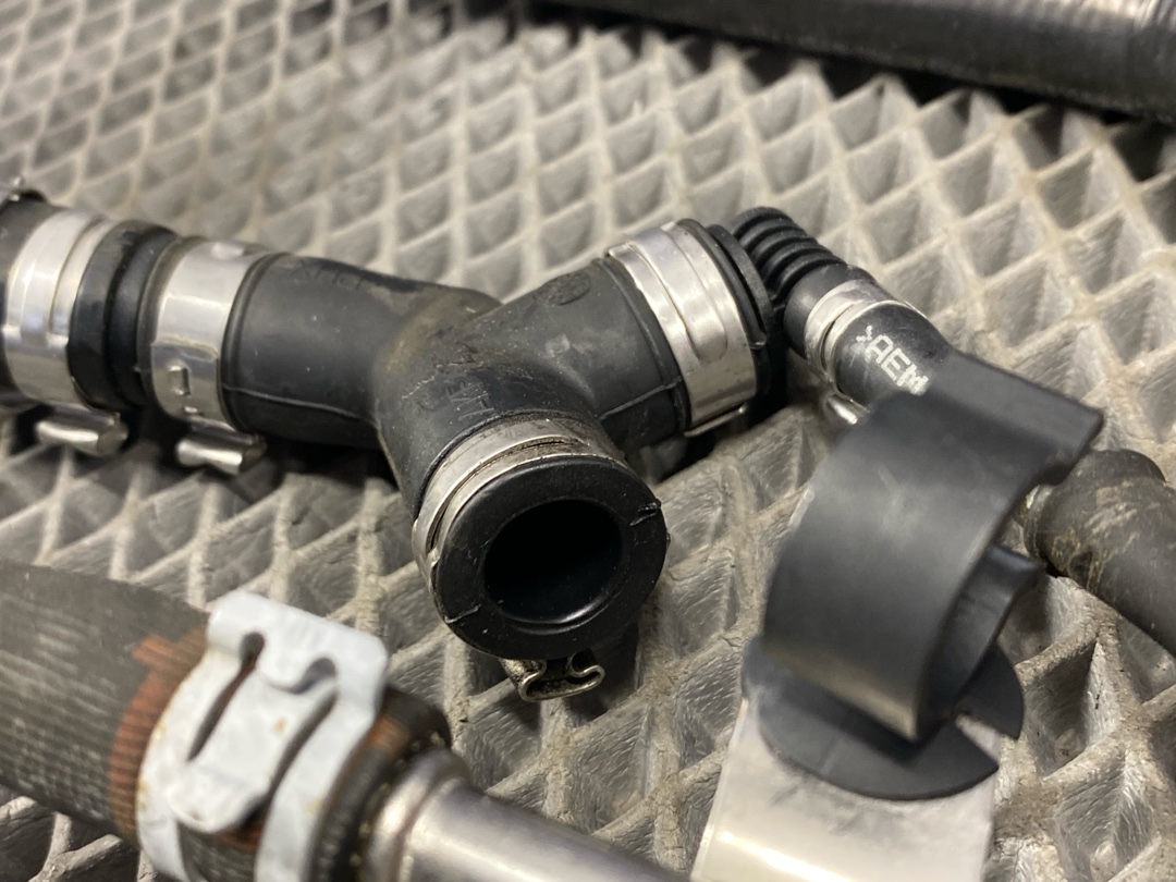 Клапан вентиляции топливного бака, 3320 рублей, Красноярск