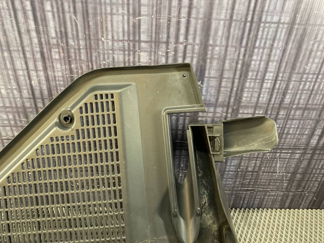 Решетка под лобовое стекло, 900 рублей, Красноярск