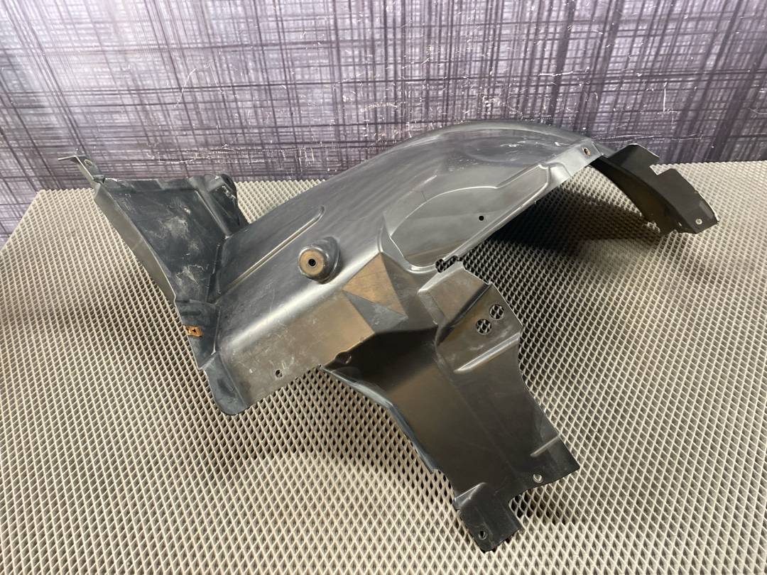 Подкрылок, 1200 рублей, Красноярск