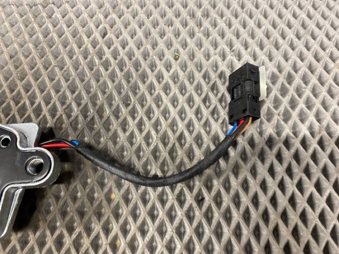 Замок крышки багажника, 2910 рублей, Красноярск