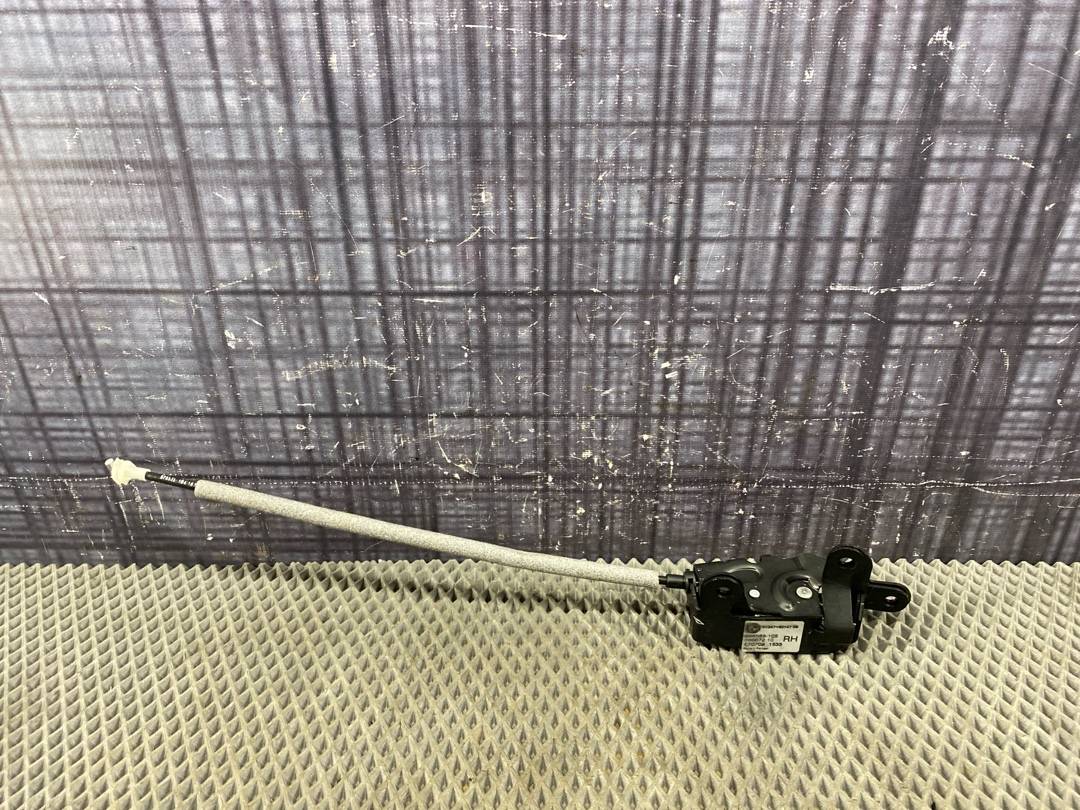 Замок багажника, 765 рублей, Красноярск