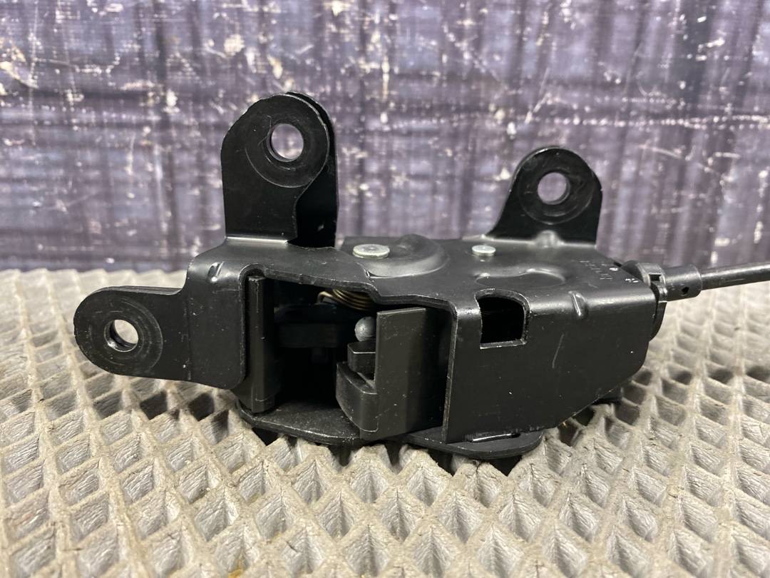 Замок багажника, 765 рублей, Красноярск