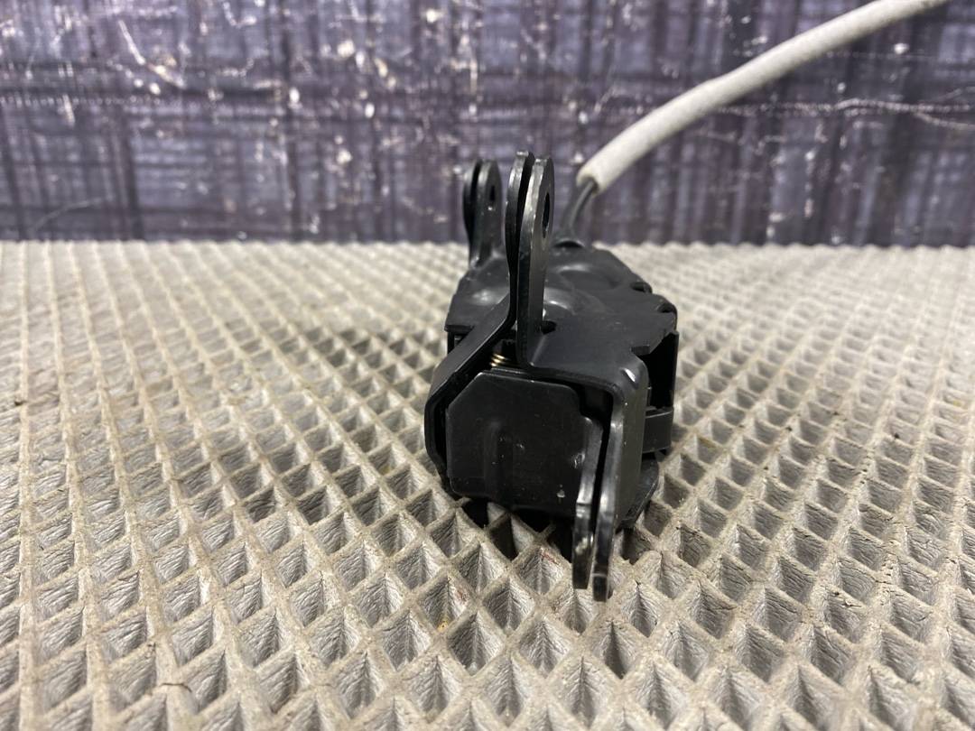 Замок багажника, 765 рублей, Красноярск