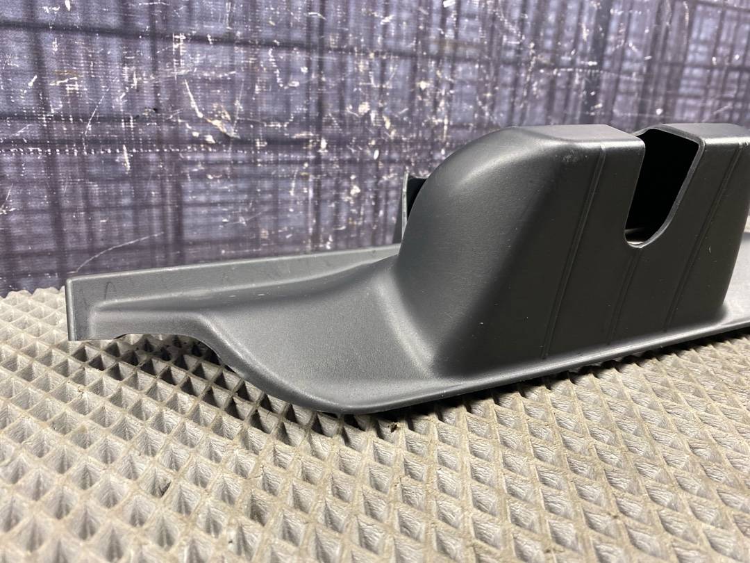 Пластик крышки багажника, 338 рублей, Красноярск