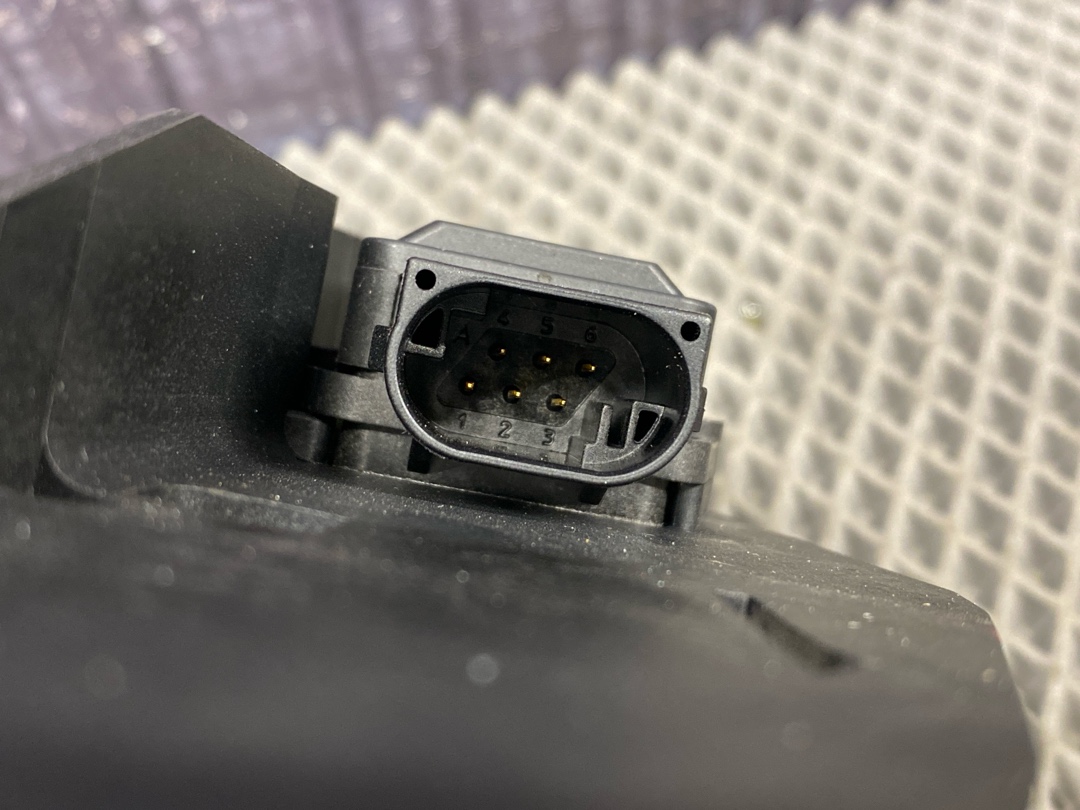 Педаль газа, 1470 рублей, Красноярск