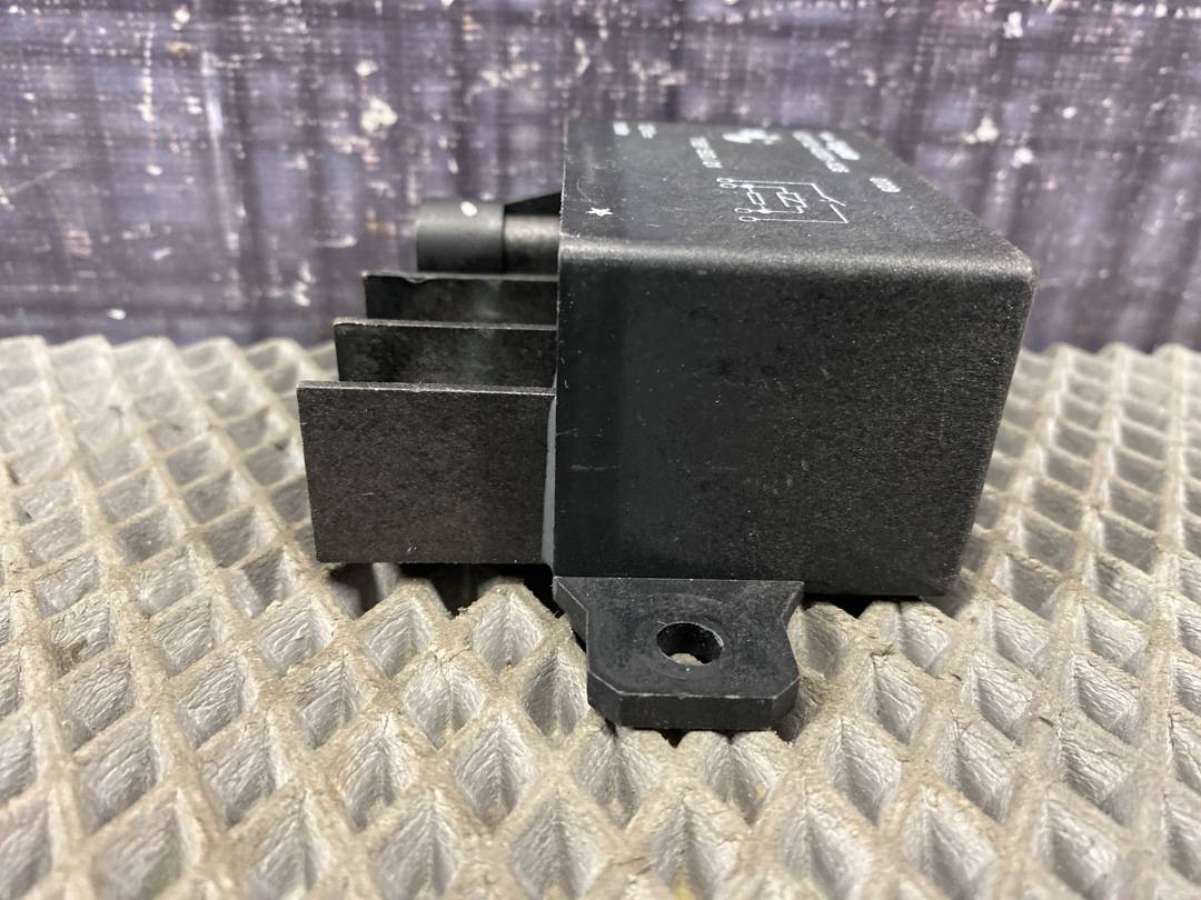 Реле, 750 рублей, Красноярск