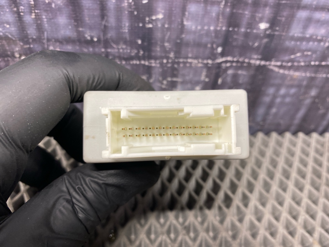 Блок управления подвеской, 908 рублей, Красноярск