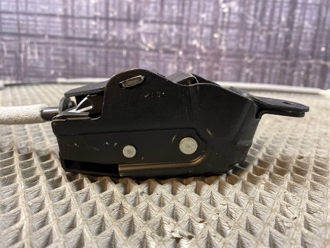 Замок багажника, 765 рублей, Красноярск