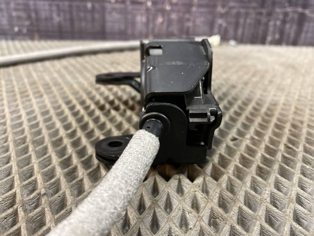 Замок багажника, 765 рублей, Красноярск