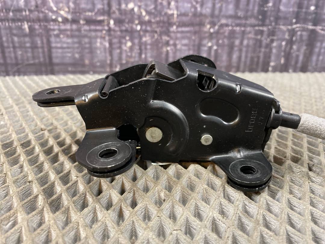 Замок багажника, 765 рублей, Красноярск