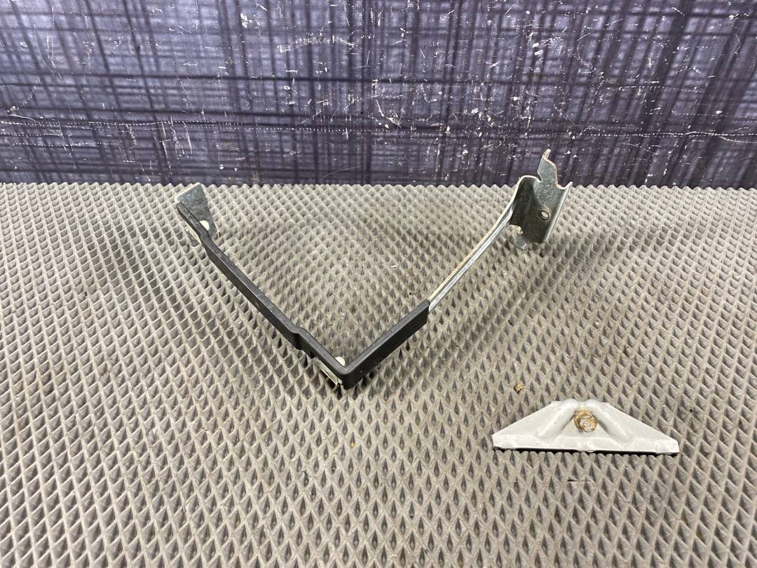 Крепление аккумулятора, 990 рублей, Красноярск