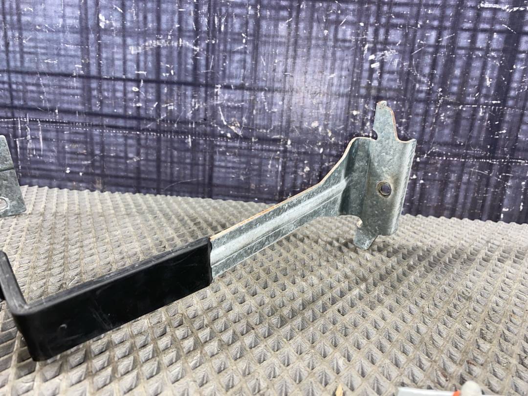 Крепление аккумулятора, 990 рублей, Красноярск