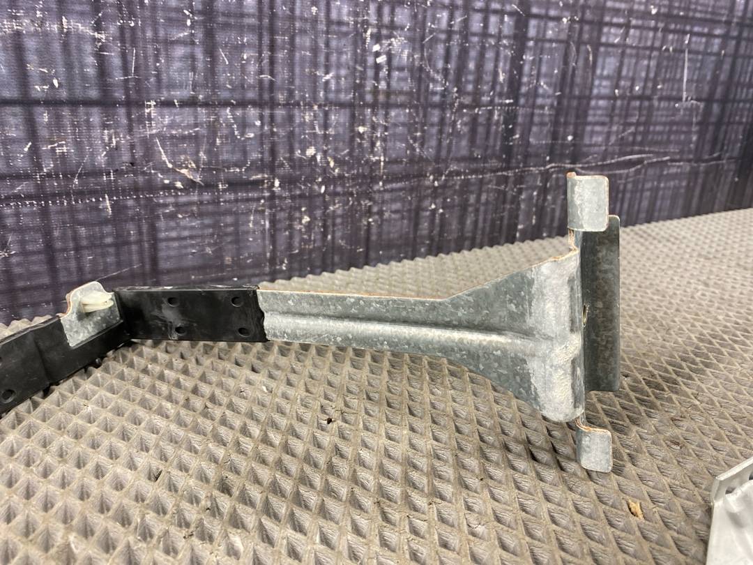 Крепление аккумулятора, 990 рублей, Красноярск