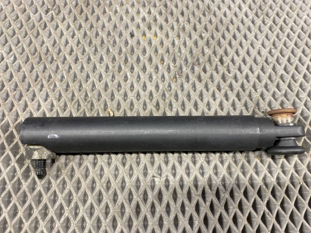 Амортизатор багажника, 570 рублей, Красноярск