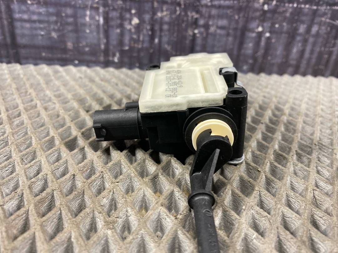 Замок лючка бензобака, 570 рублей, Красноярск