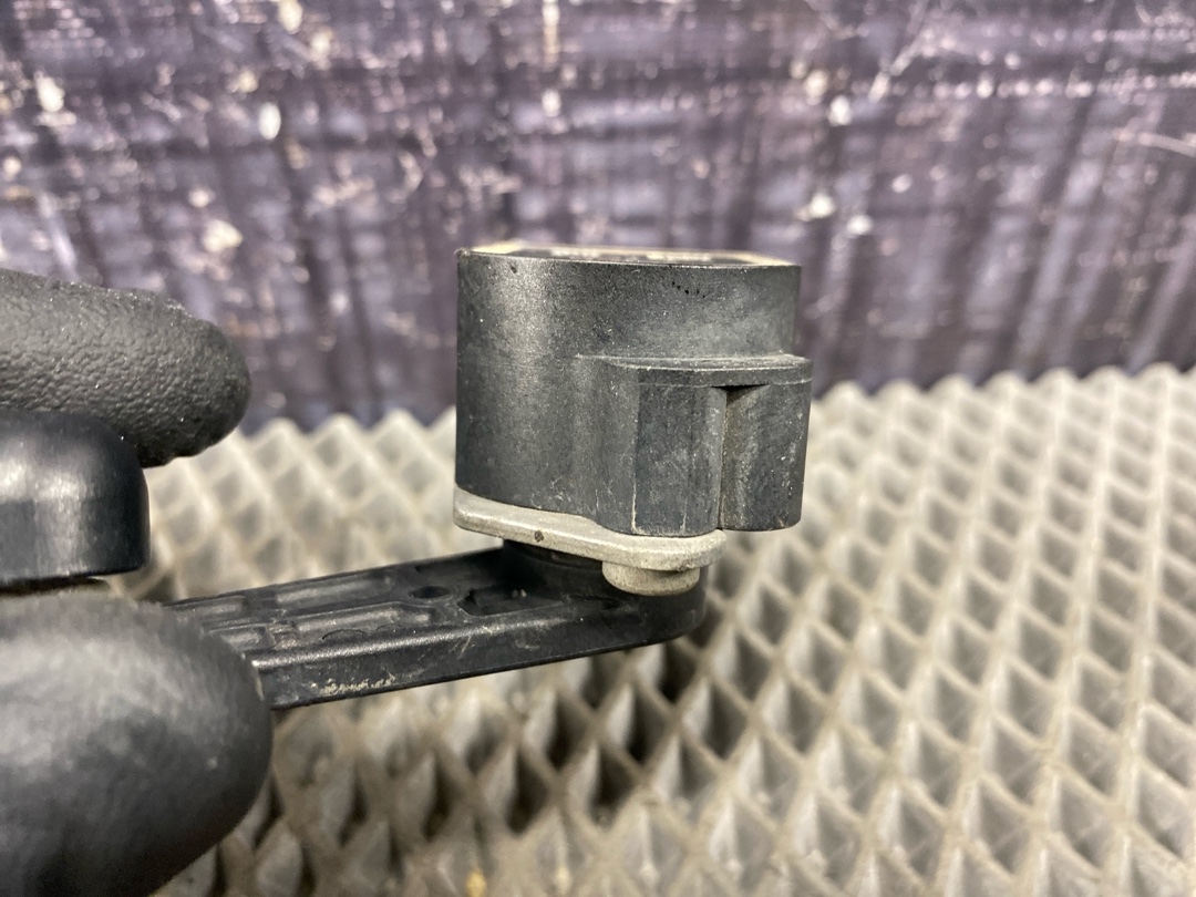 Датчик уровня подвески, 1898 рублей, Красноярск