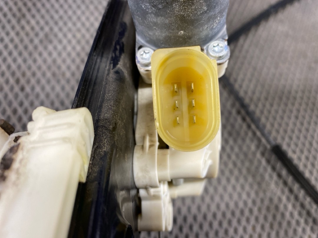 Стеклоподъемник, 1875 рублей, Красноярск