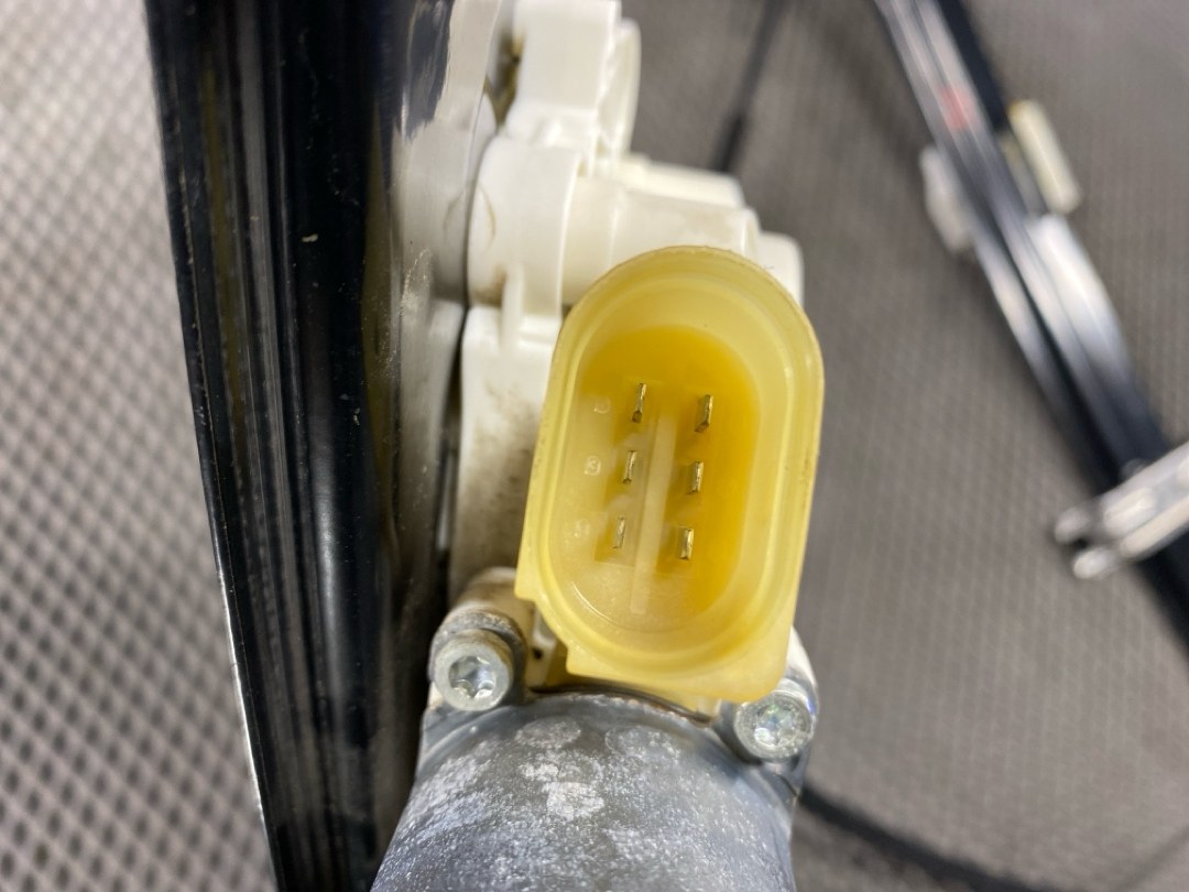 Стеклоподъемник, 1875 рублей, Красноярск